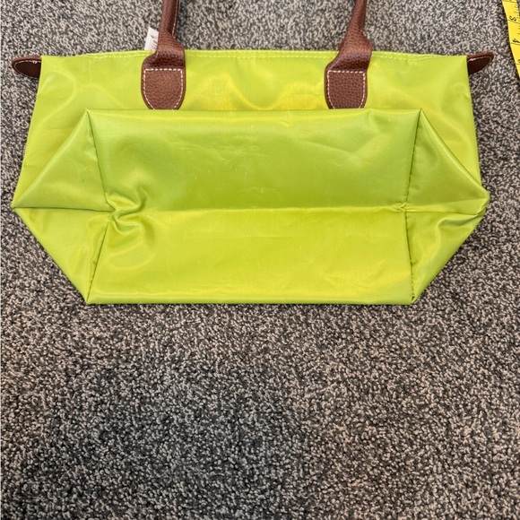 Stylish LimeGreen Nylon Tote Bag Brown Faux Leather Handles NWTS lightweight - Picture 10 of 10